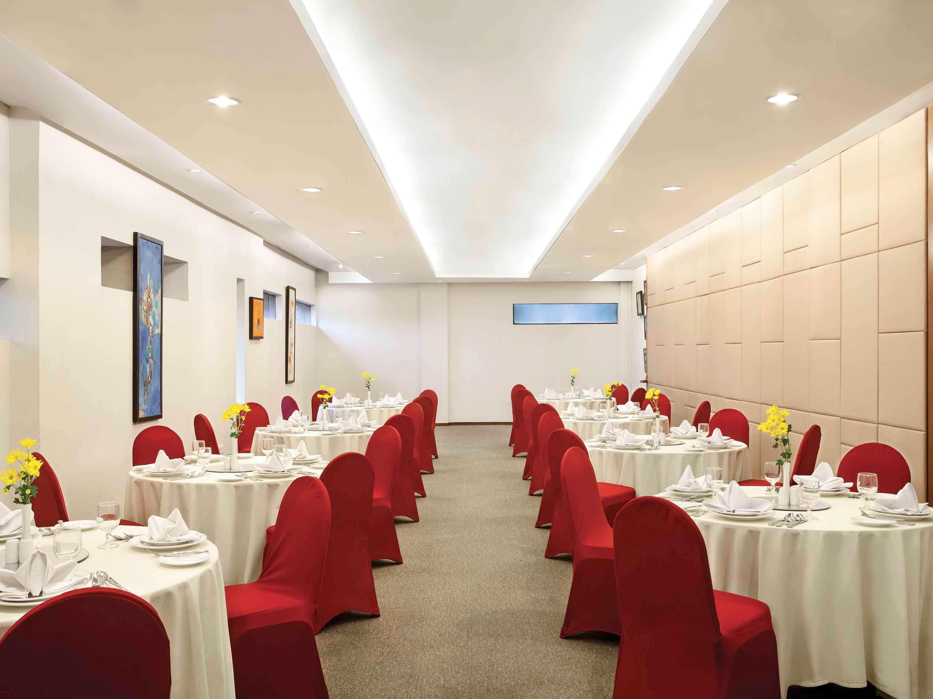 Ibis Styles Solo Hotel Buitenkant foto
